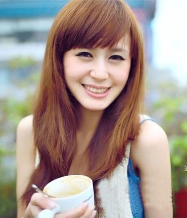 清甜美女 直发好感度百分百