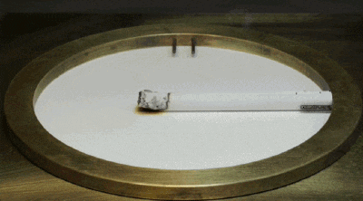 溺水尸体风味香精正在严肃出售中——这种鬼东西到底是谁在买?