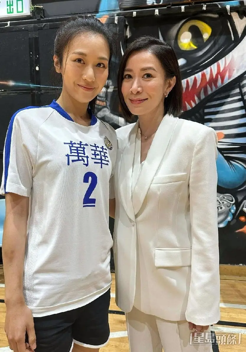 【转】佘诗曼片场出手帮TVB四花破冰,安排饭局,让剧中闺蜜变真好友