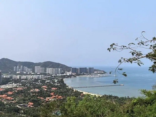 【转】海南游记:三亚的帆船港与鹿回头