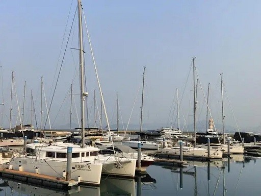 【转】海南游记:三亚的帆船港与鹿回头