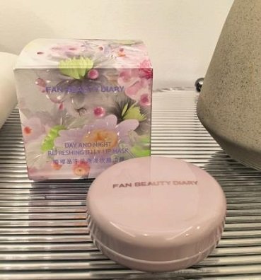 【10月任务】FAN BEAUTY嘟嘟晶冻日夜淡纹唇油膜